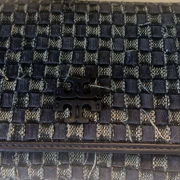 Tory Burch Thea Denim Navy Woven Flat Wallet Crossbody Bag NWT - Picture 11 of 11